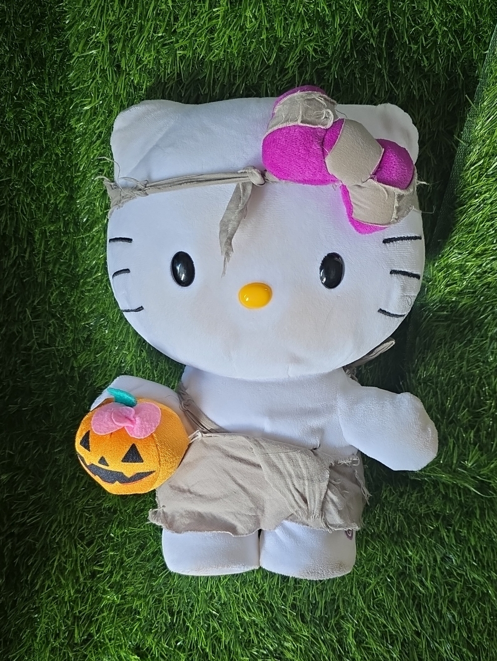 Halloween HELLO KITTY MUMMY  MUSICAL SIDE STEPPER PLUSH 13"